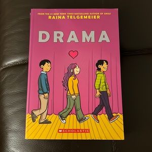 Drama by Raina Telgemeier
